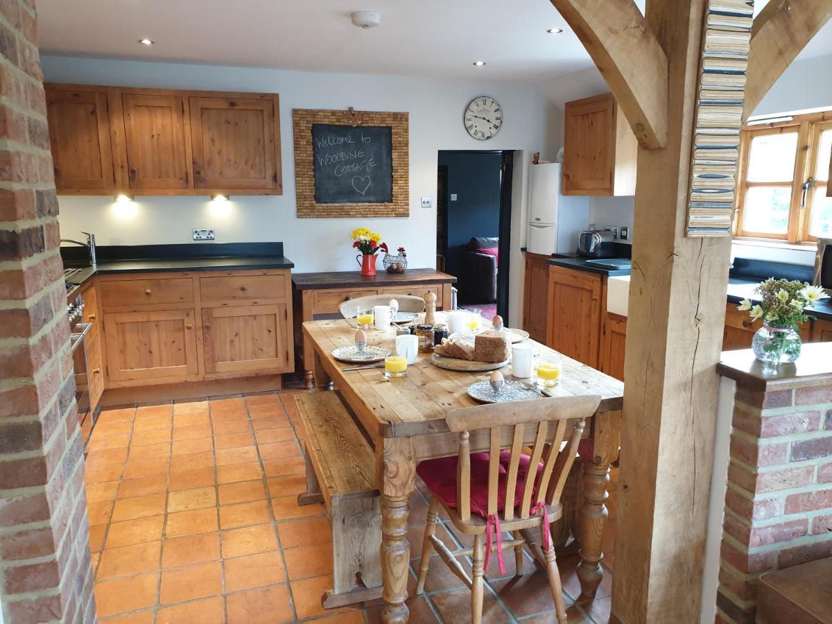 Delightful Cottage On The River Adur Close To Brighton & The Downs No Dogs Sorry Upper Beeding Exterior foto